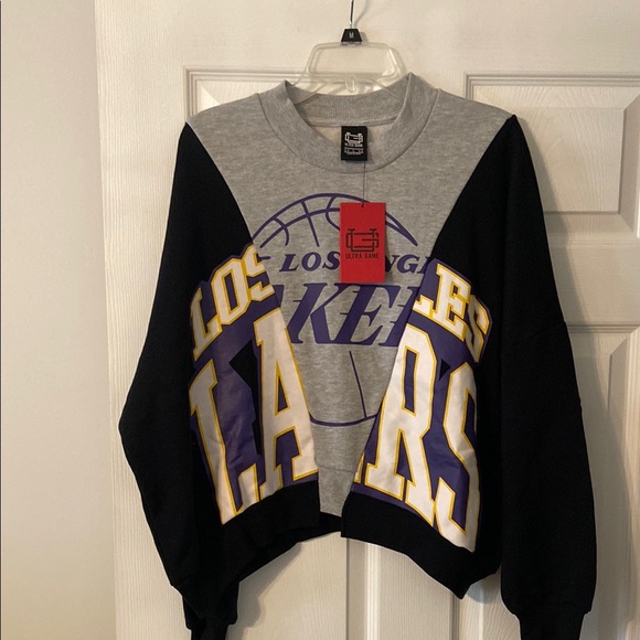 Ultra Game Sweaters - Los Angeles Lakers Women's Sweater - Gray and Black and purple size L brand new